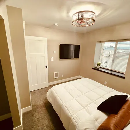 Iona Mercantile Bnb Rigby Exterior photo
