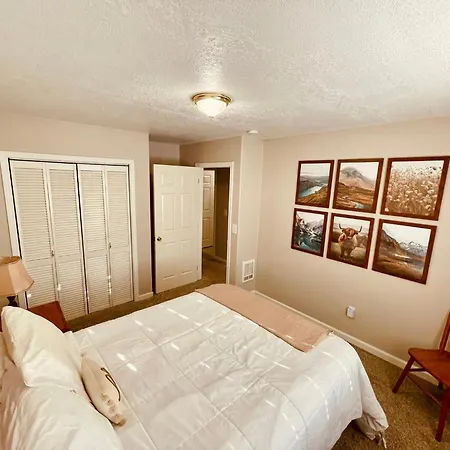 Iona Mercantile Bnb Rigby Exterior photo