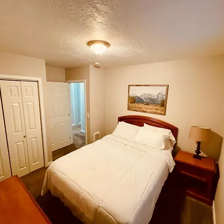 Iona Mercantile Bnb Rigby Exterior photo