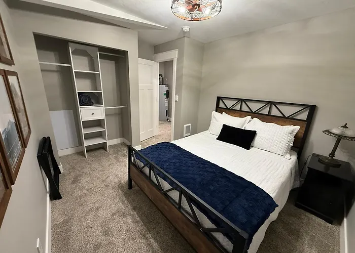 Iona Mercantile Bnb